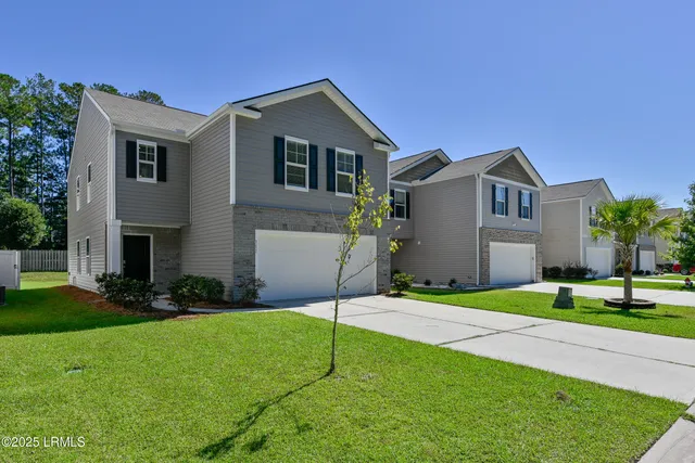 $450,000 | 111 Auditorium Road, Bluffton, SC 29909
