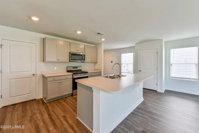 $450,000 | 111 Auditorium Road, Bluffton, SC 29909