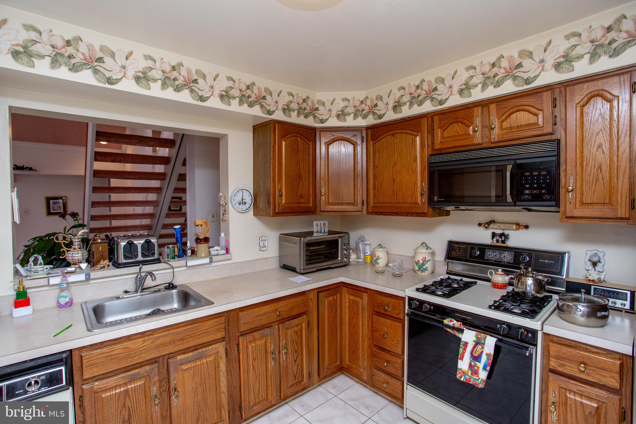 73305 Delaire Landing Road, Unit 305 Philadelphia, PA 19114 - Photo 12 of 39