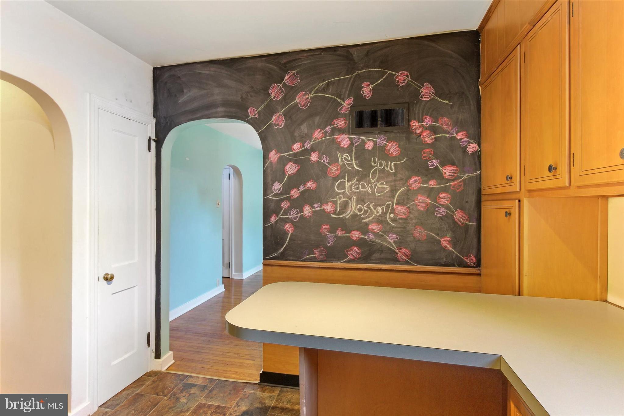 205 Greystone Road York, PA 17402 - Photo 12 of 32 Gallery Image 12