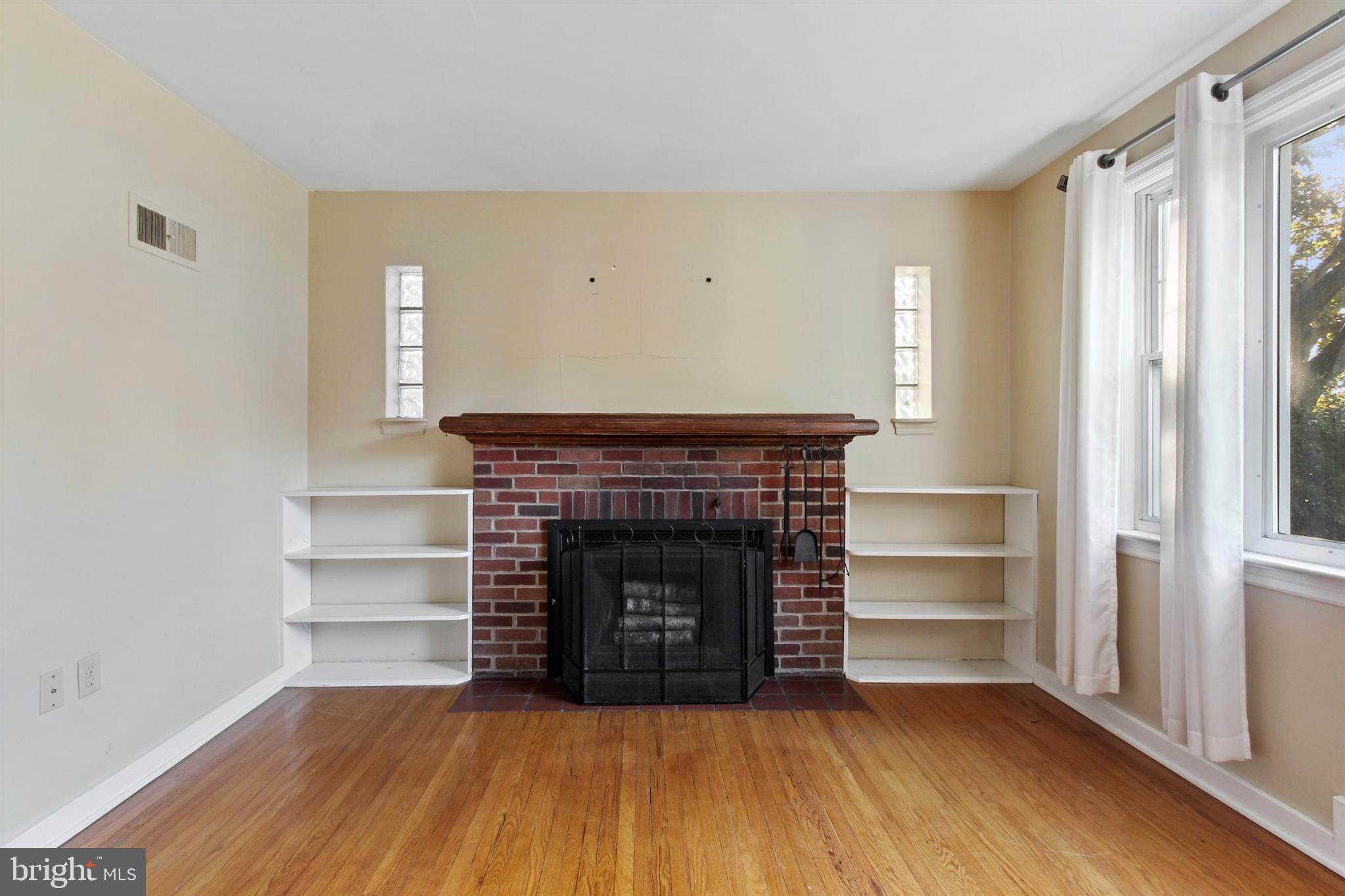 205 Greystone Road York, PA 17402 - Photo 16 of 32 Gallery Image 16