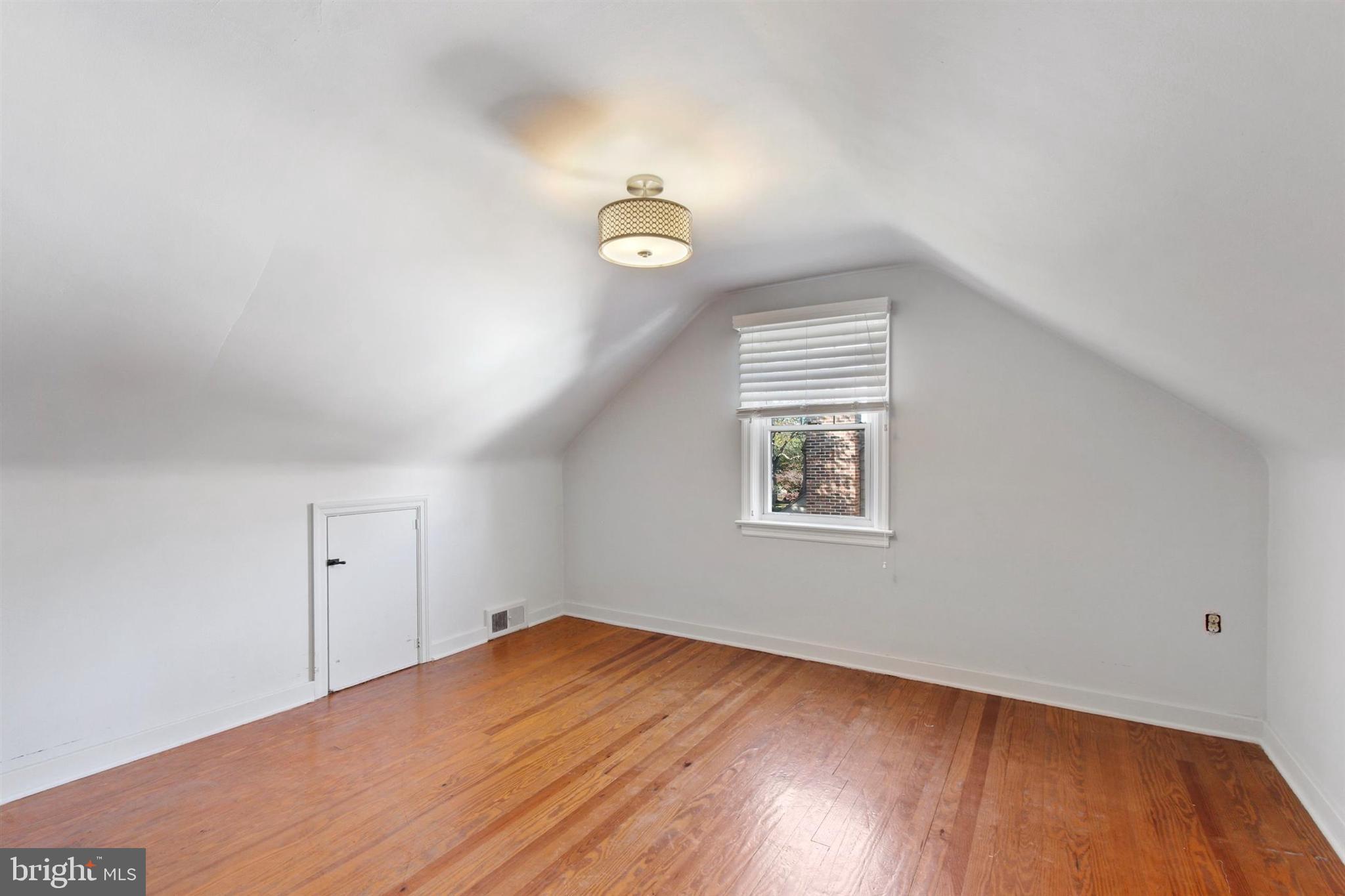 205 Greystone Road York, PA 17402 - Photo 17 of 32 Gallery Image 17