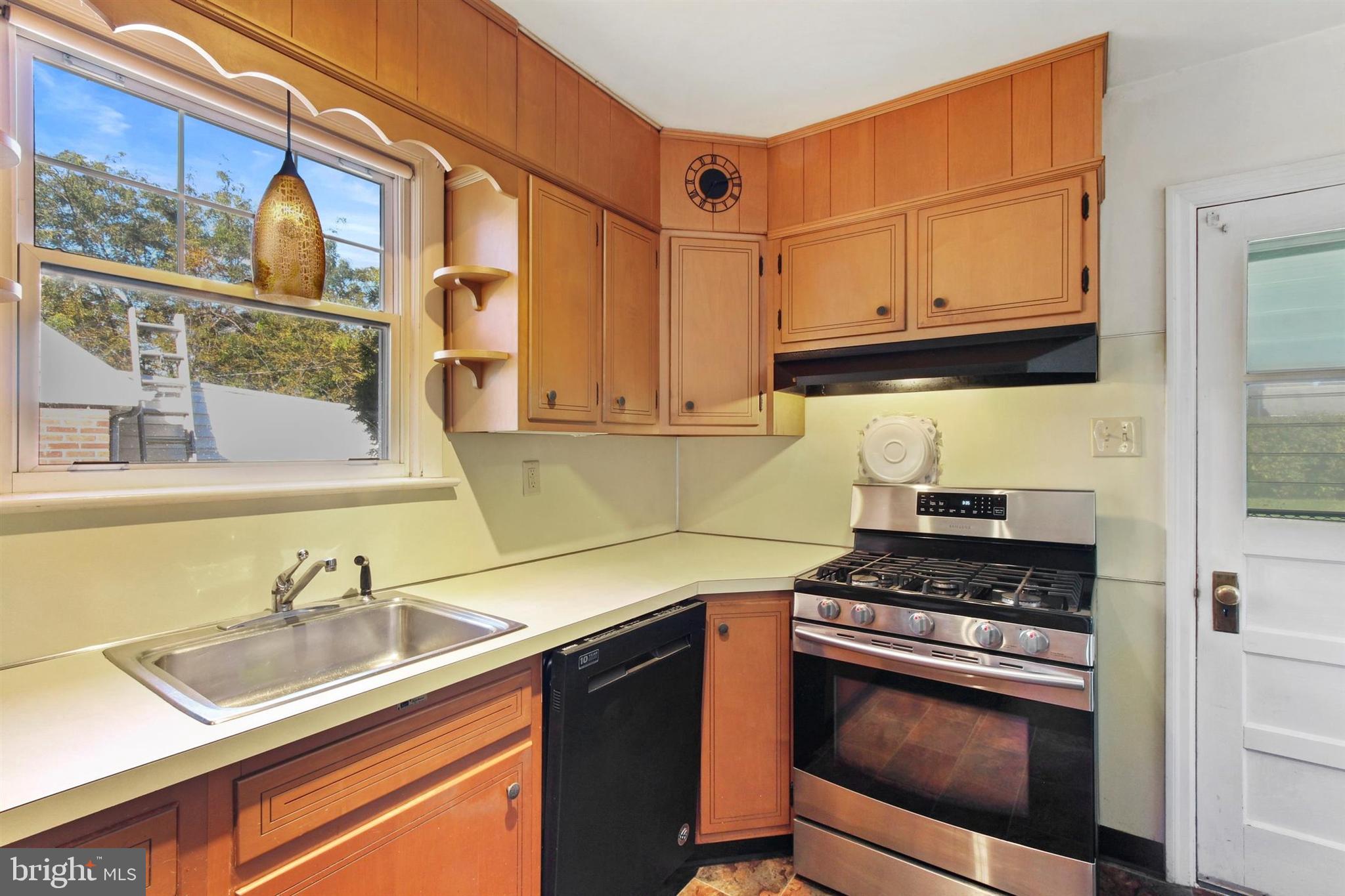 205 Greystone Road York, PA 17402 - Photo 22 of 32 Gallery Image 22