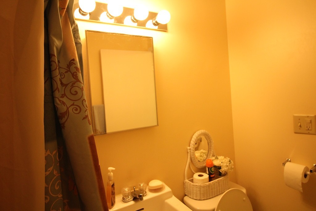 80 Manor Court, Unit 80 Springfield, MA 01118 - Photo 13 of 22 Gallery Image 13
