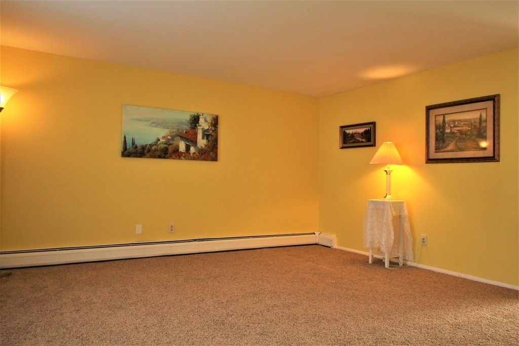 80 Manor Court, Unit 80 Springfield, MA 01118 - Photo 2 of 22 Gallery Image 2