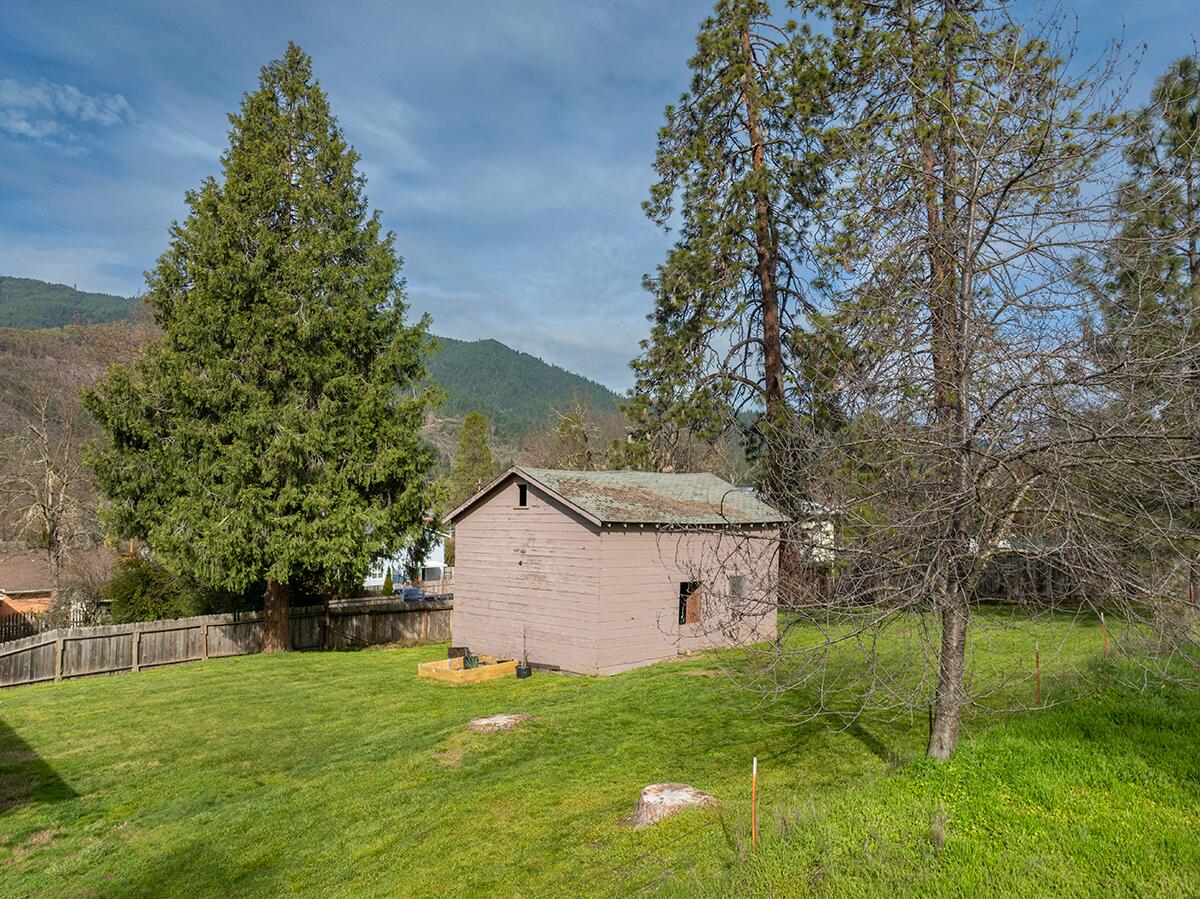 114 Short Street Rogue River, OR 97537 - Photo 27 of 36 114 Short St