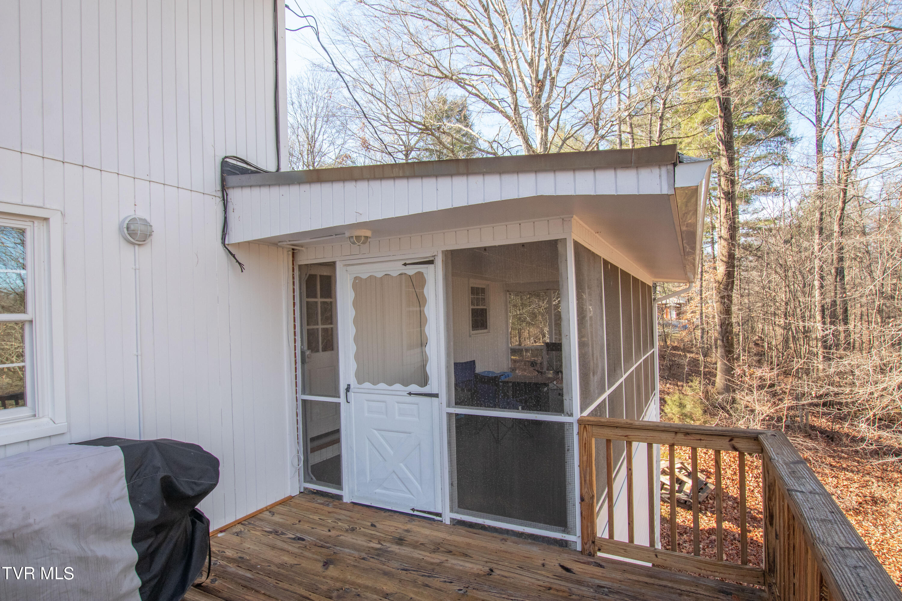 415 Robin Road Bristol, TN 37620 - Photo 54 of 54 Robin-22