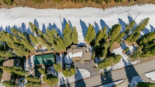 $2,650,000 | 11221 Ski Slope Way, Truckee, CA 96161