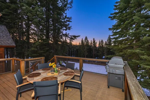 $2,650,000 | 11221 Ski Slope Way, Truckee, CA 96161