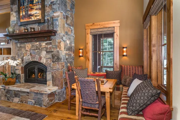 $2,650,000 | 11221 Ski Slope Way, Truckee, CA 96161