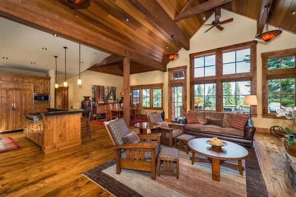 $2,650,000 | 11221 Ski Slope Way, Truckee, CA 96161