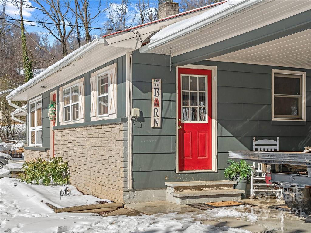 320 Mill Spring Road Burnsville, NC 28714 - Photo 2 of 27 Gallery Image 2