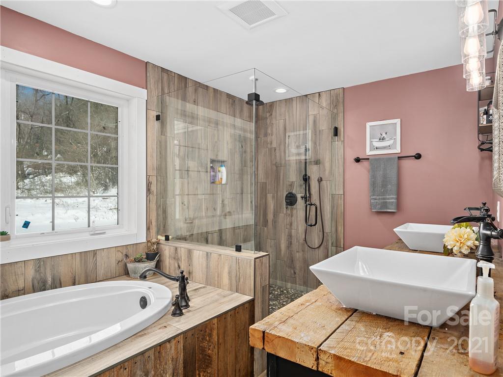 320 Mill Spring Road Burnsville, NC 28714 - Photo 21 of 27 Gallery Image 21