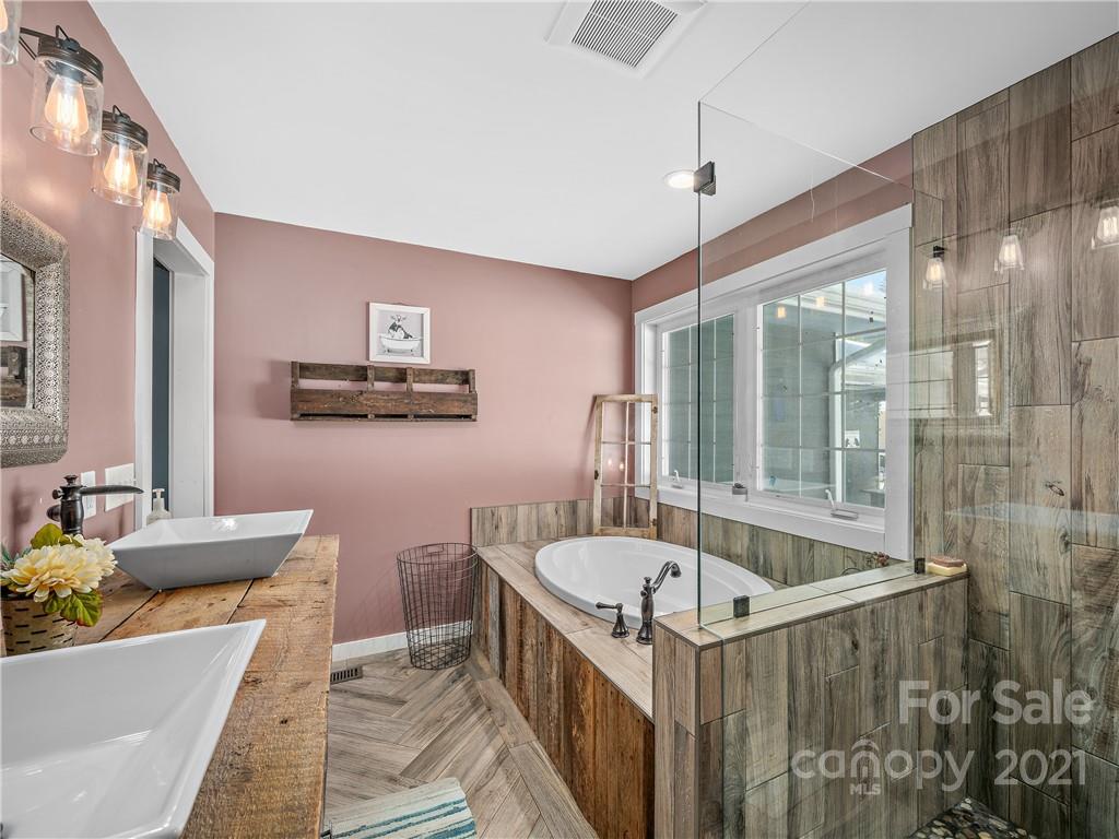 320 Mill Spring Road Burnsville, NC 28714 - Photo 22 of 27 Gallery Image 22