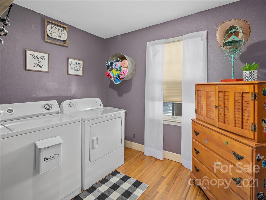 320 Mill Spring Road Burnsville, NC 28714 - Photo 24 of 27 Gallery Image 24