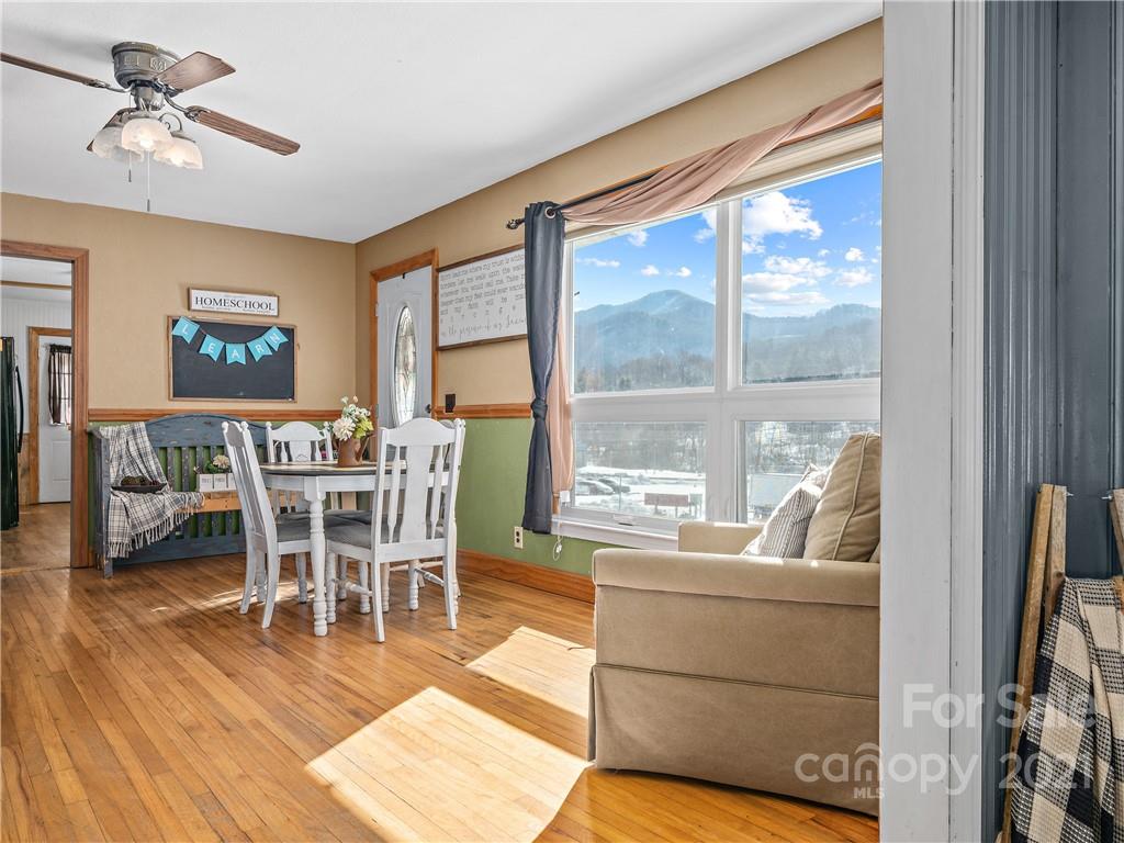 320 Mill Spring Road Burnsville, NC 28714 - Photo 7 of 27 Gallery Image 7