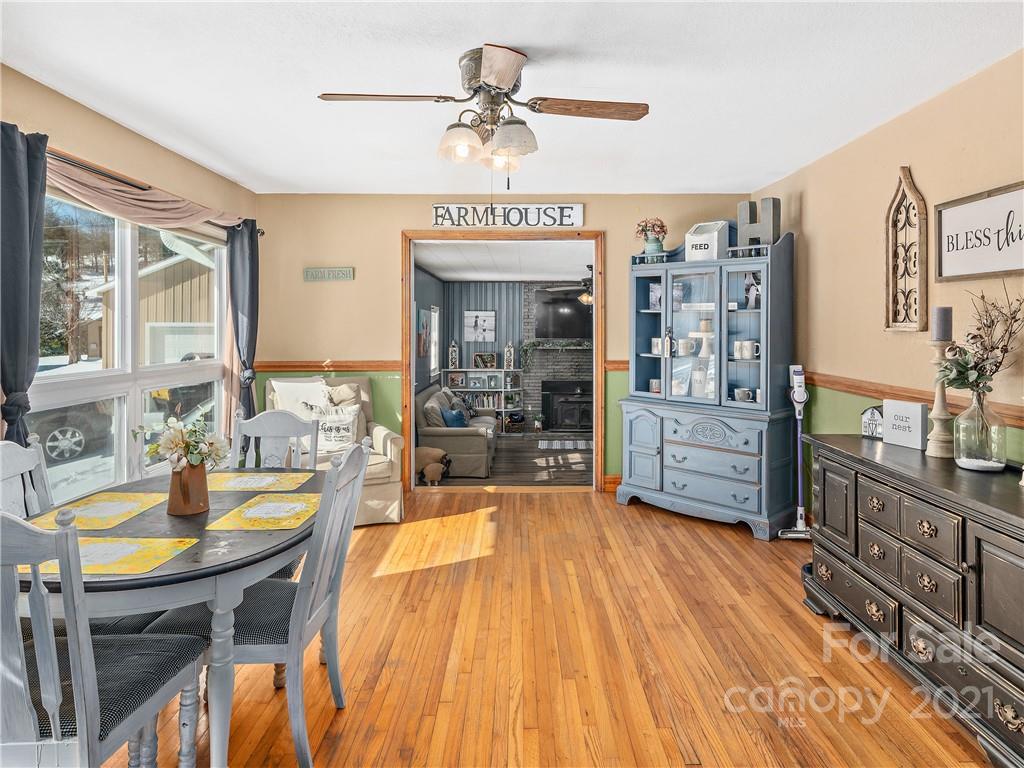 320 Mill Spring Road Burnsville, NC 28714 - Photo 9 of 27 Gallery Image 9