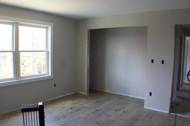 $899,900 | 27 Tyler Avenue, Manchester, NH 03103