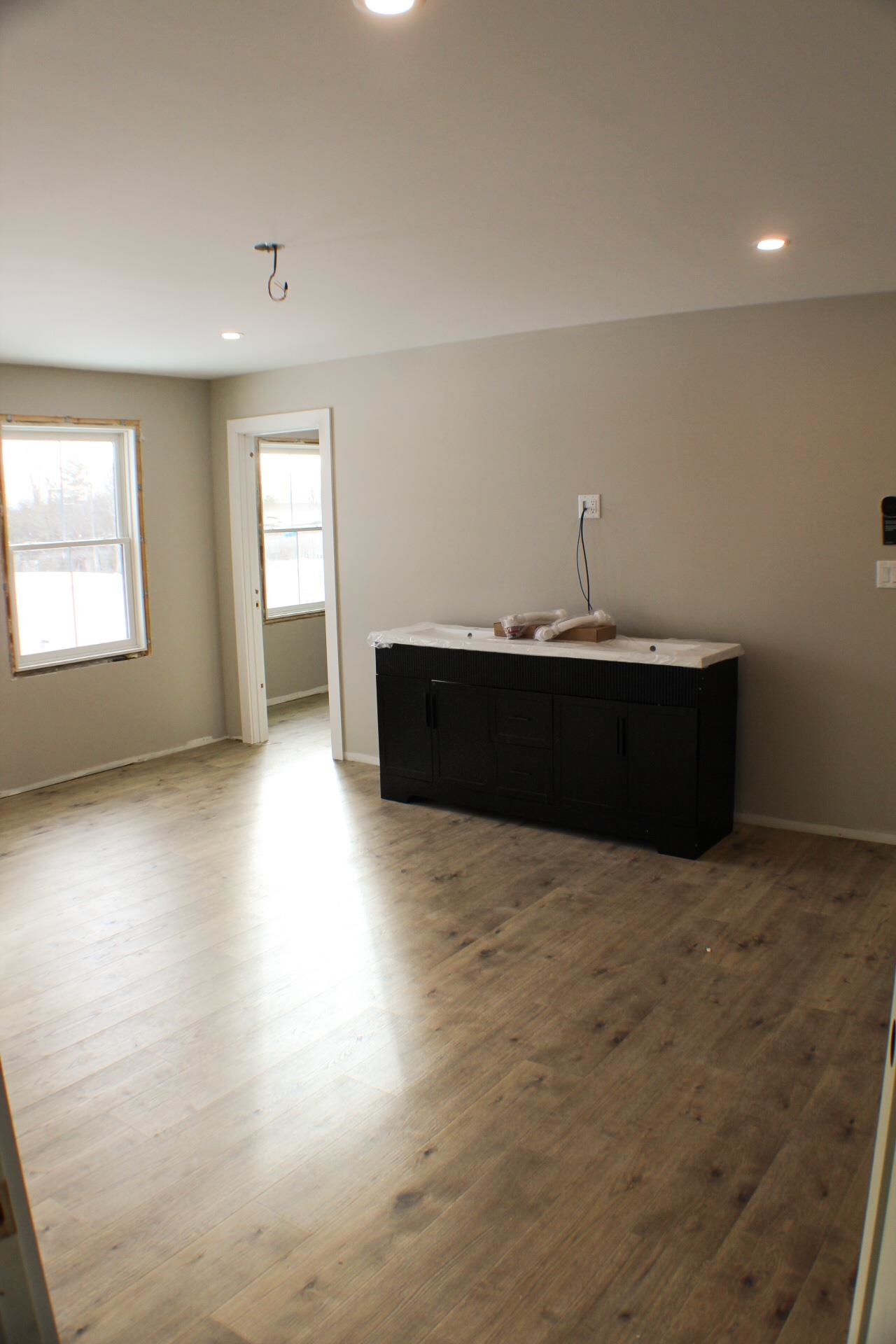 27 Tyler Avenue Manchester, NH 03103 - Photo 16 of 18