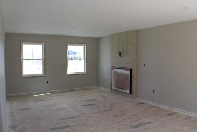 $899,900 | 27 Tyler Avenue, Manchester, NH 03103