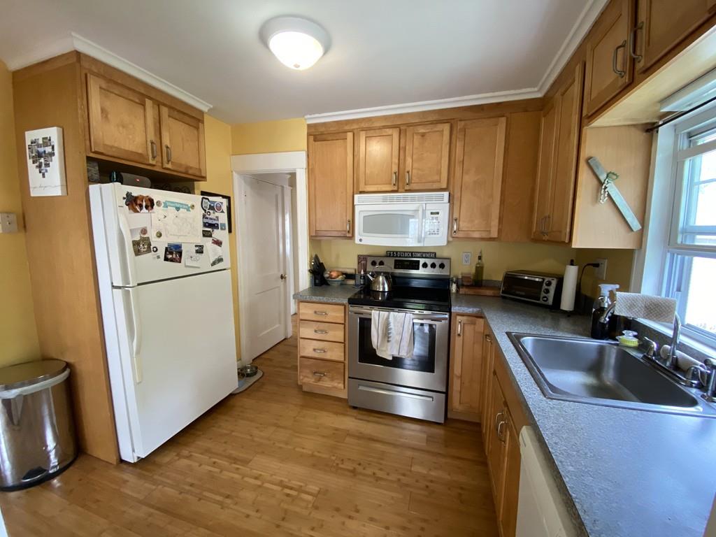 14 Suwanee Road Weymouth, MA 02189 - Photo 8 of 14 Gallery Image 8
