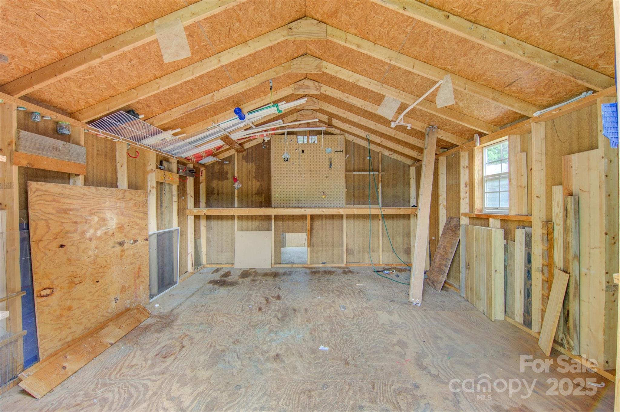 1405 8th Avenue Northwest Conover, NC 28613 - Photo 39 of 41 a view of a front door