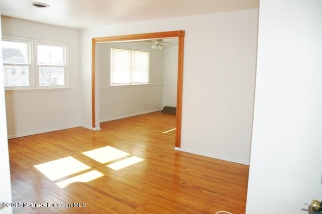 83 St Peters Place, Unit 2 Keyport, NJ 07735 - Photo 5 of 11 DSC_0009