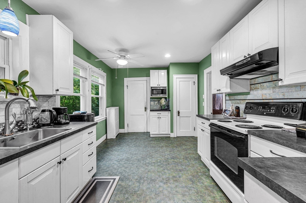 307 Fountain Street Springfield, MA 01108 - Photo 6 of 32 Gallery Image 6