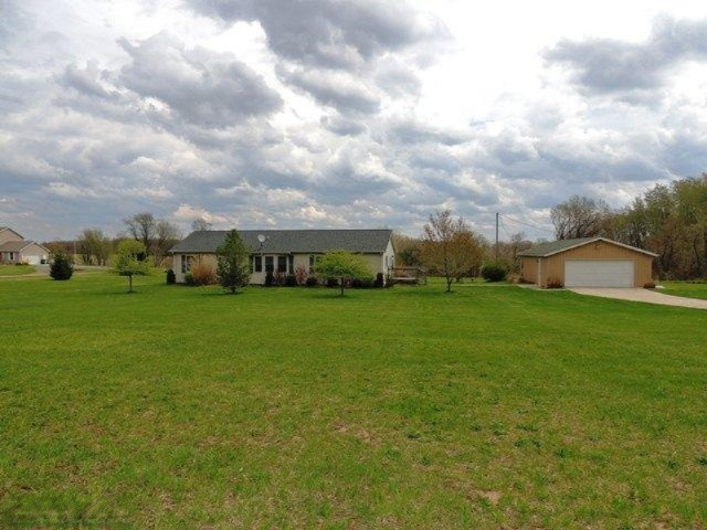 51731 Leach Road Dowagiac, MI 49047 - Photo 1 of 22 Primary Photo