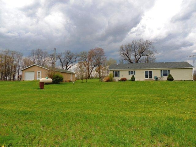 51731 Leach Road Dowagiac, MI 49047 - Photo 4 of 22 Additional Photo
