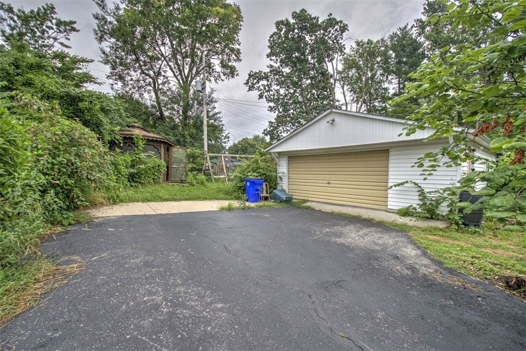 1822 Riverview Avenue Decatur, IL 62522 - Photo 21 of 26 Gallery Image 21