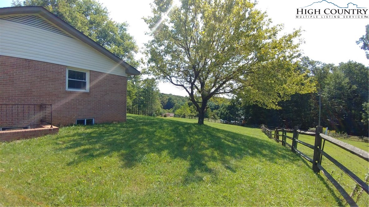 711 Hendrix Road Sparta, NC 28675 - Photo 21 of 23