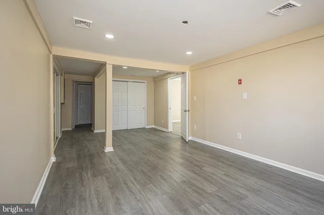 $466,500 | 20 Serpentine Lane, Levittown, PA 19055