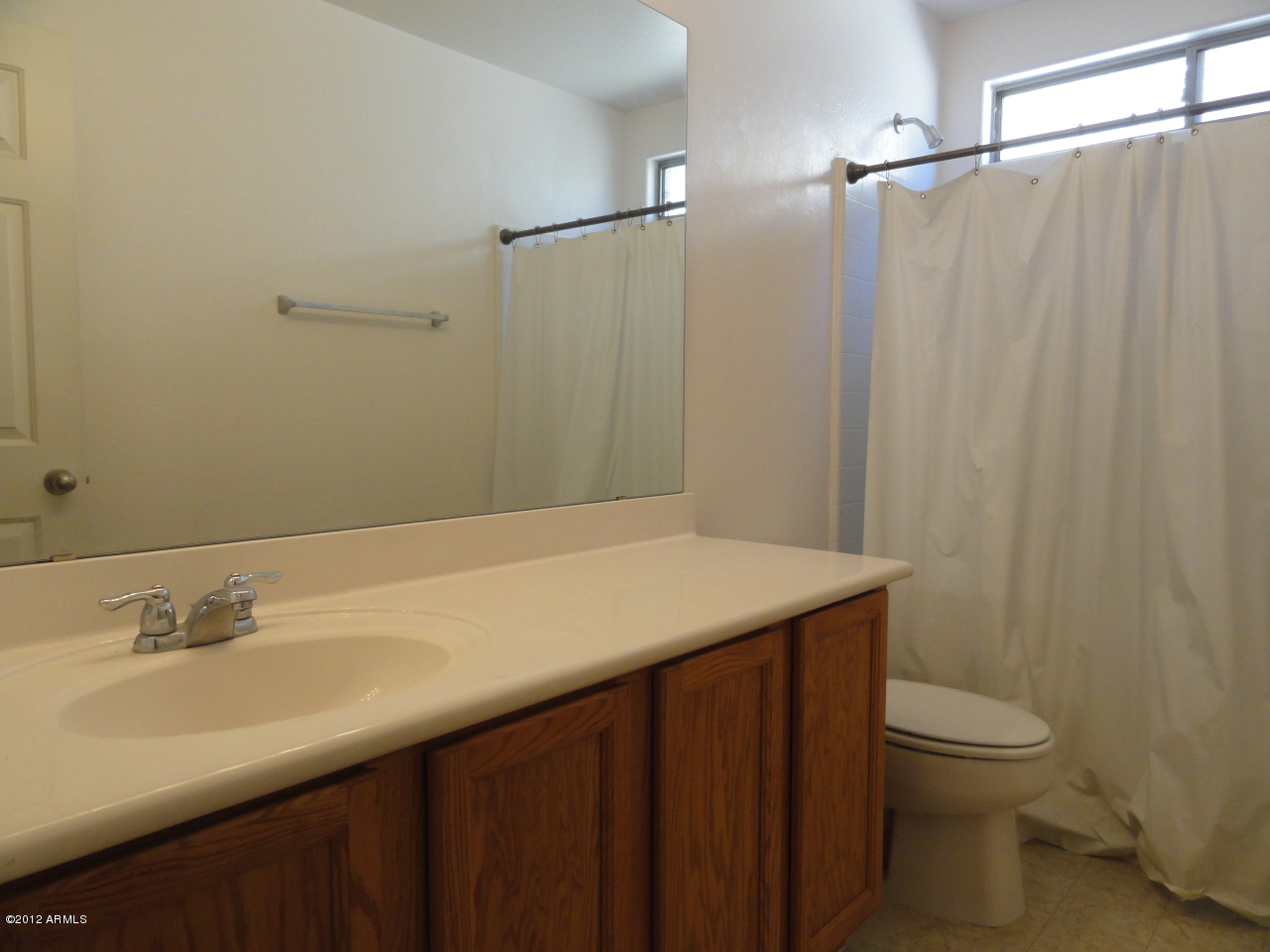 19232 North Braden Road Maricopa, AZ 85138 - Photo 15 of 22 Bathroom 3
