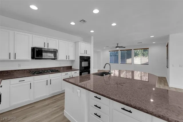 $2,845 | 914 Armandito Drive, Las Vegas, NV 89138