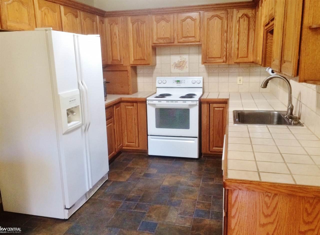 2887 Wisconsin Road Troy, MI 48083 - Photo 10 of 23