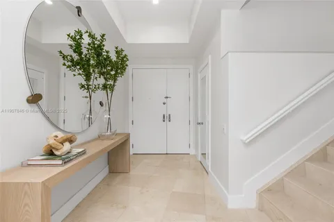 $5,495,000 | 808 Brickell Key Drive, Unit 3901, Miami, FL 33131