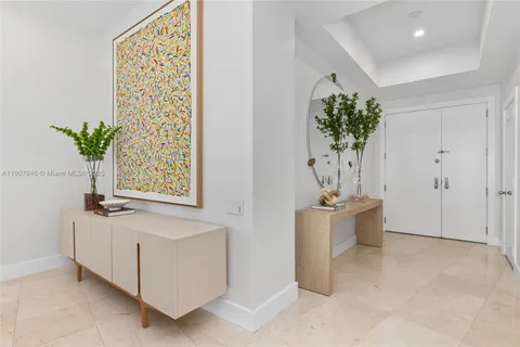 $5,495,000 | 808 Brickell Key Drive, Unit 3901, Miami, FL 33131