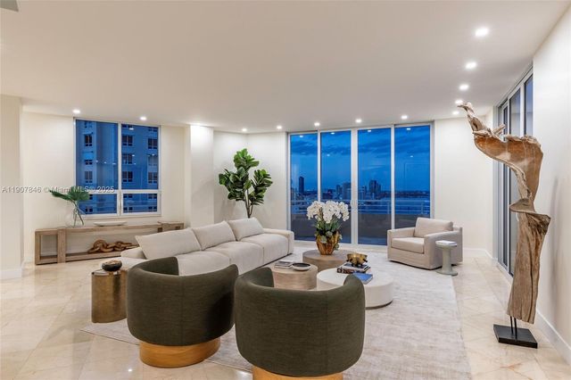 $5,495,000 | 808 Brickell Key Drive, Unit 3901, Miami, FL 33131