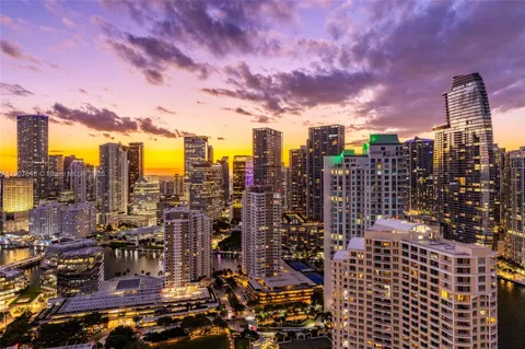 $5,495,000 | 808 Brickell Key Drive, Unit 3901, Miami, FL 33131