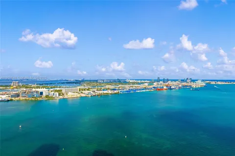 $5,495,000 | 808 Brickell Key Drive, Unit 3901, Miami, FL 33131