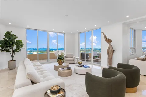 $5,495,000 | 808 Brickell Key Drive, Unit 3901, Miami, FL 33131