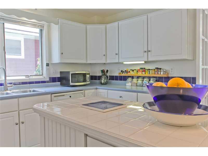 40 Romano Road South Portland, ME 04106 - Photo 14 of 35 Kitchen.
