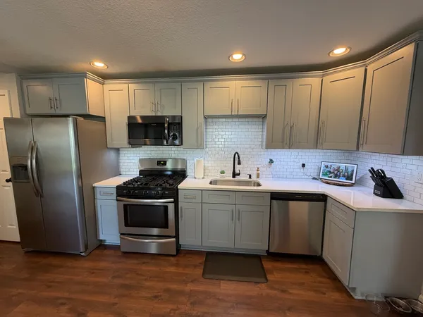 $214,900 | 348 North Cleveland Avenue, Bradley, IL 60915