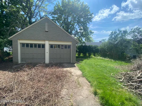 $1,900 | 98 Darlington Road, Deal, NJ 07723