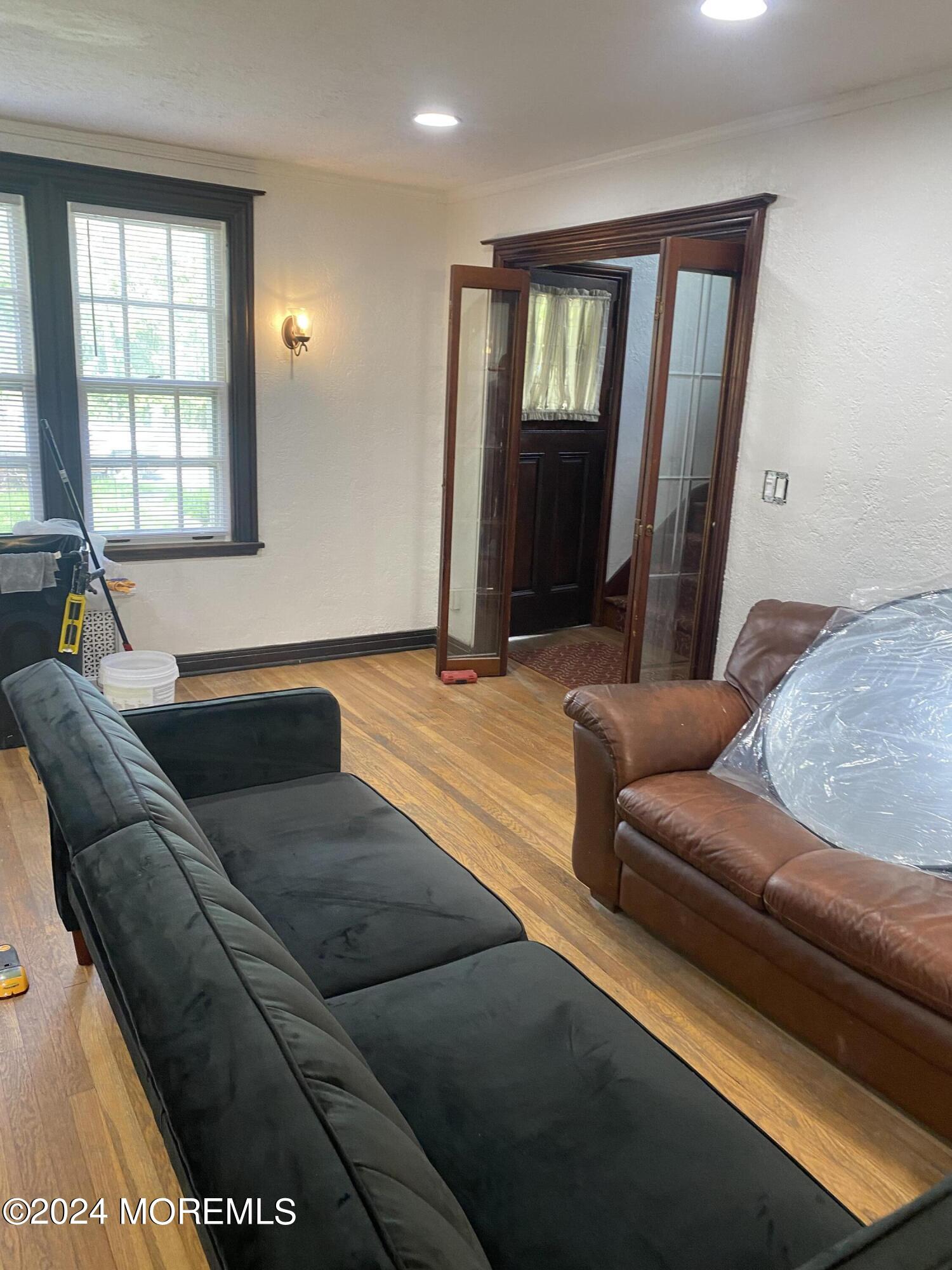 98 Darlington Road Deal, NJ 07723 - Photo 4 of 13 Living room bew furniture