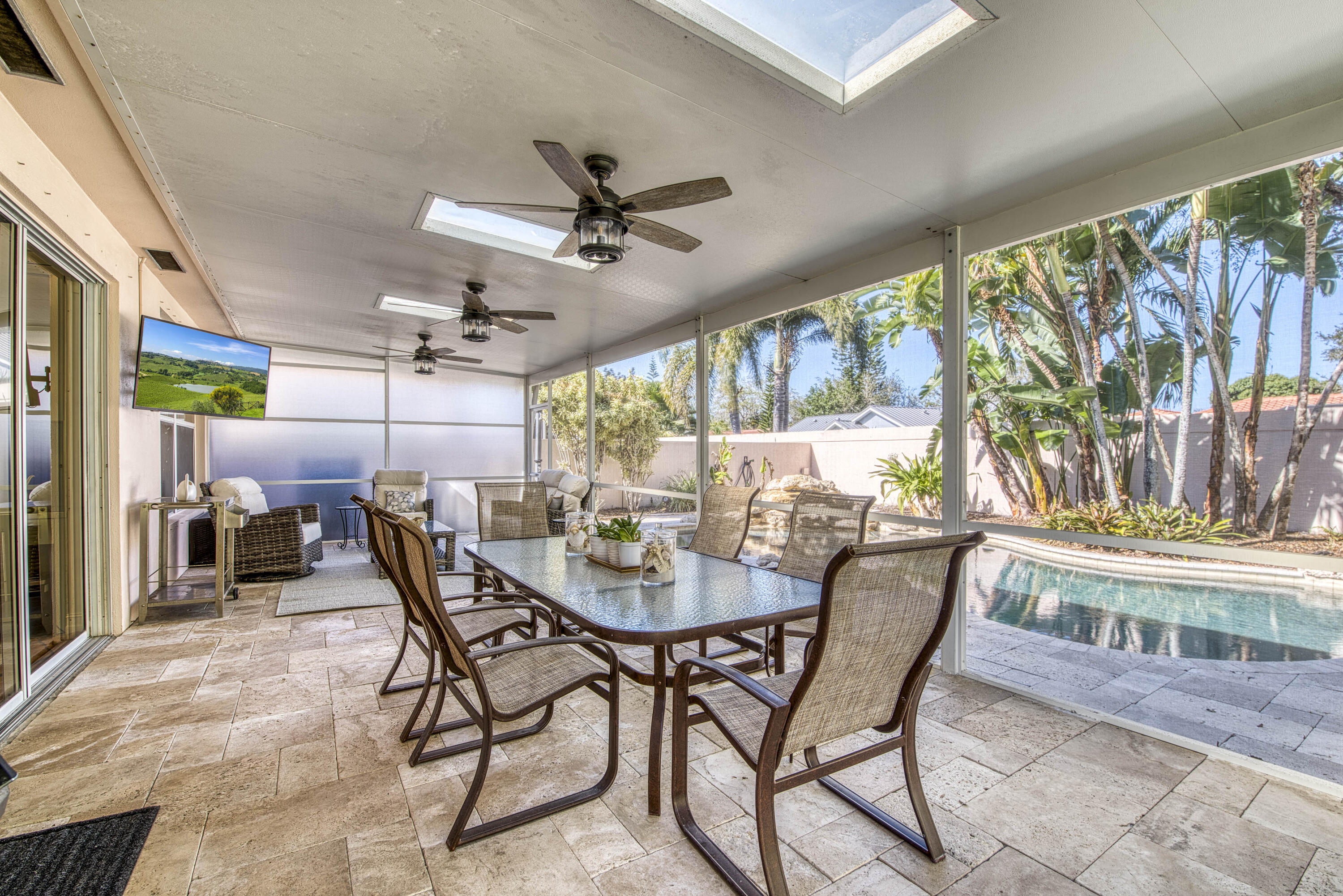 118 East Hampton Way Jupiter, FL 33458 - Photo 32 of 42 a view of a dining room with furniture window and outside view