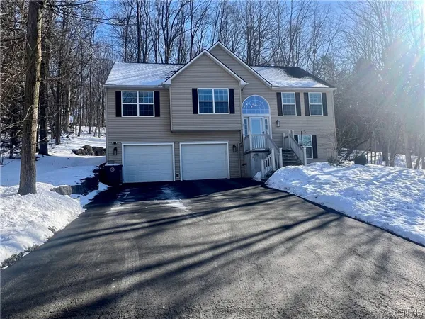 $419,999 | 7788 Ravenswood Lane, Manlius, NY 13104
