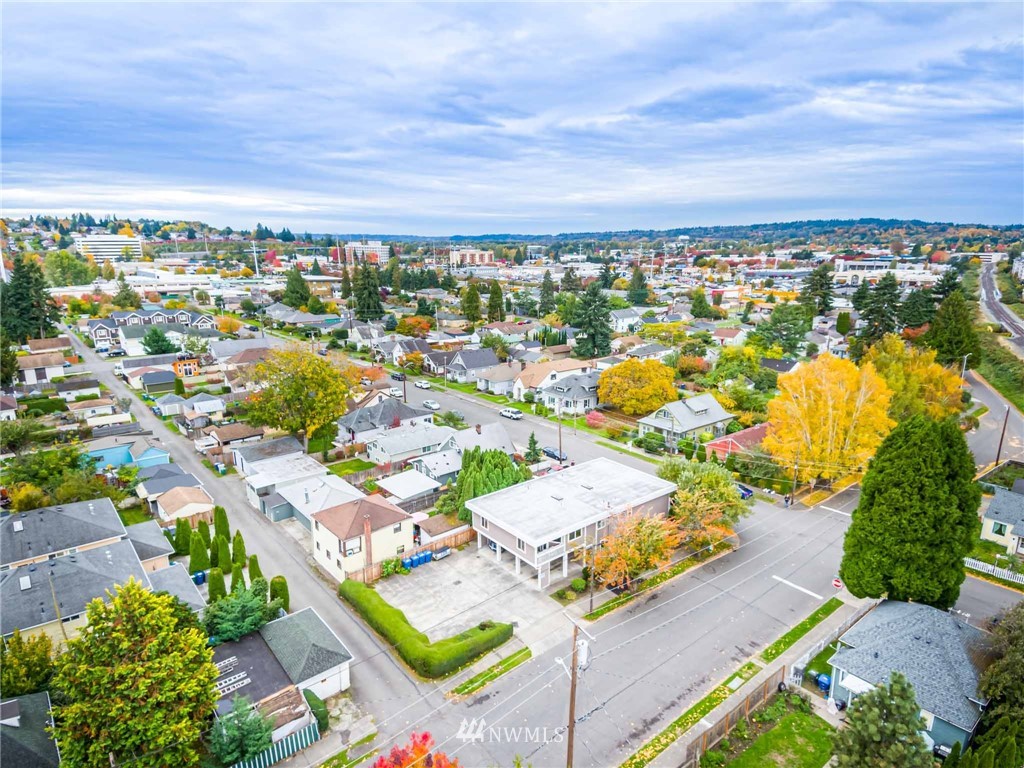 501 South 5th Street Renton, WA 98057 - Photo 1 of 7 an aerial view of residential houses with outdoor space