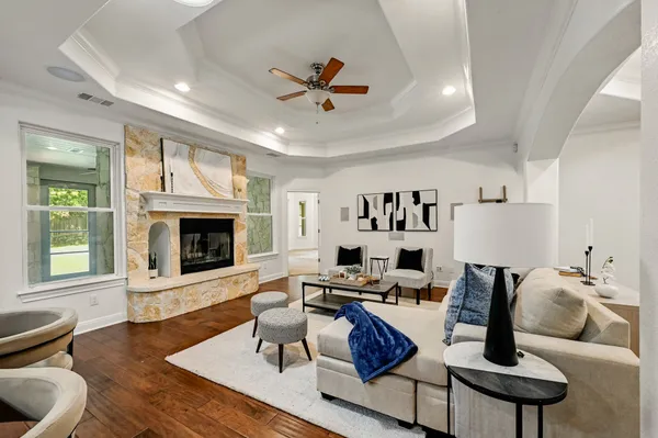 $1,299,000 | 9402 Springwood Drive, Austin, TX 78750
